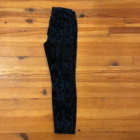 Free People Burnout Velvet Jeans Womens 27 Blue Black Winter Skinny - Picture 8 of 12